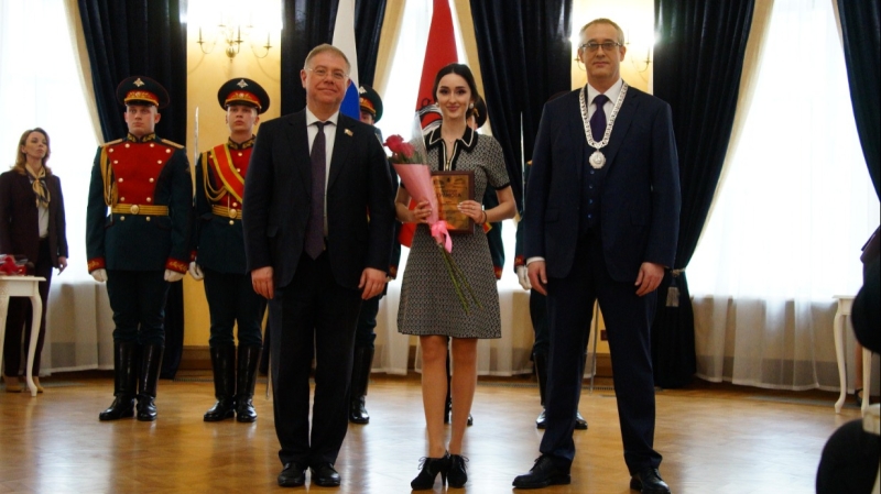 Герои среди нас: столичный парламент отметил наградами москвичей, которые помогли спасти людей в «Крокус Сити Холл»