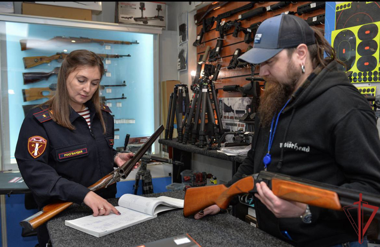 Росгвардия проверяет владельцев гражданского оружия в Москве